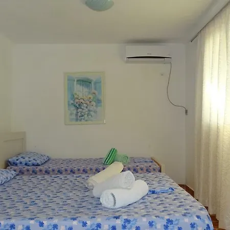 Seaside Hotel apartamentowy Ksamil