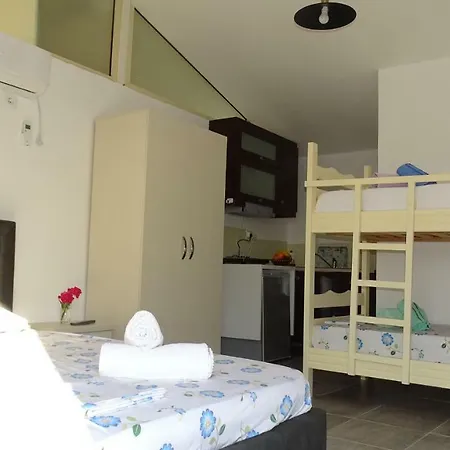 Seaside 3* Ksamil